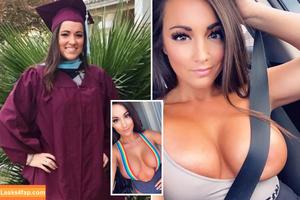 Courtney Tillia photo #0529