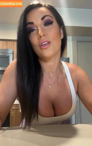 Courtney Tillia photo #0542