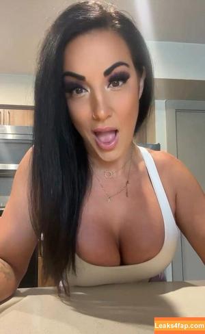 Courtney Tillia photo #0543