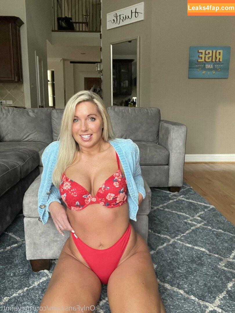 courtneyanntt / texasthighs leaked photo photo #0062