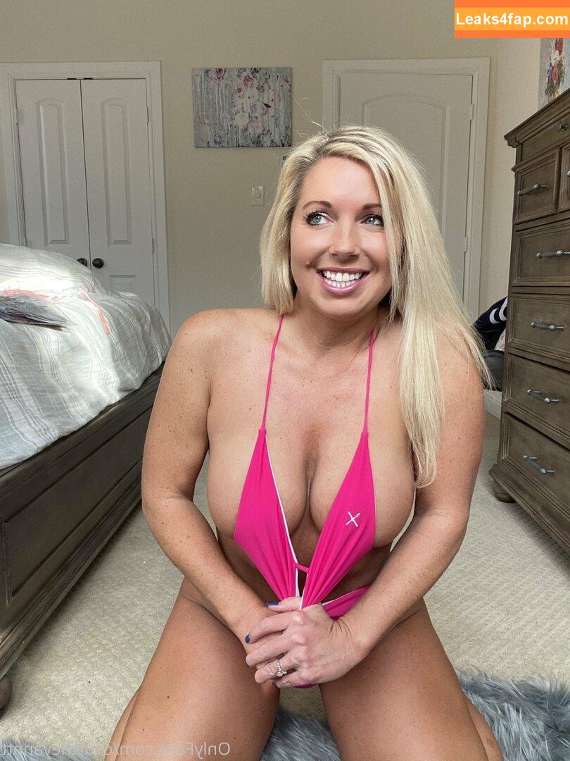 courtneyanntt / texasthighs leaked photo photo #0356