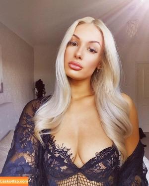 courtneyfox photo #0027