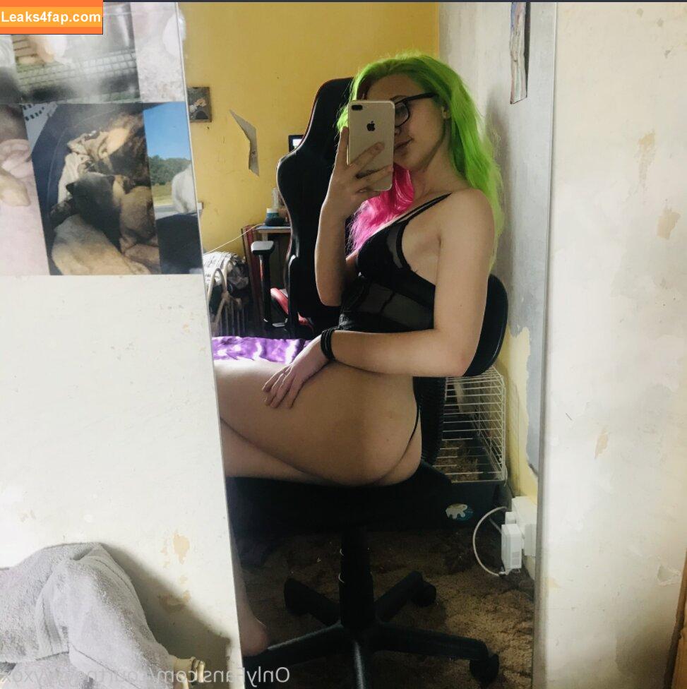 Courtneyyyyxox / Courtneyyyyxox1 / courtneyyyy_official leaked photo photo #0013