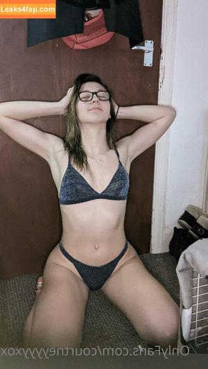 Courtneyyyyxox photo #0040