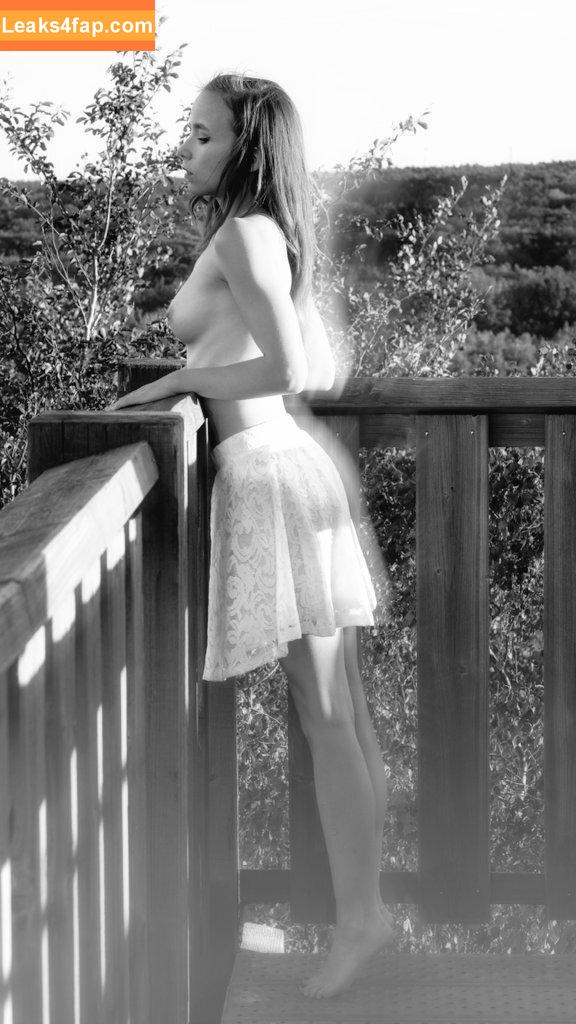 Cpt.Succubus /  слитое фото фото #0013