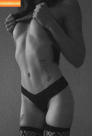 Cpt.Succubus photo #0012