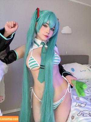 Cringycatgirl фото #0095