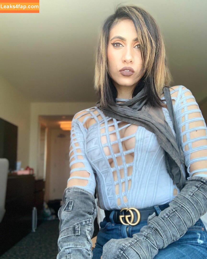 Cristina Vee Valenzuela / CristinaVee / cristinavox leaked photo photo #0003