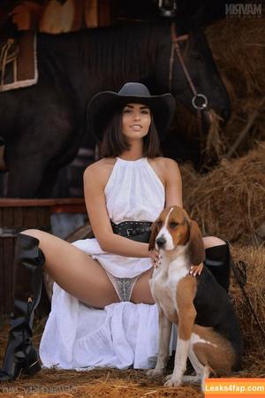 Cristy Ren photo #0264