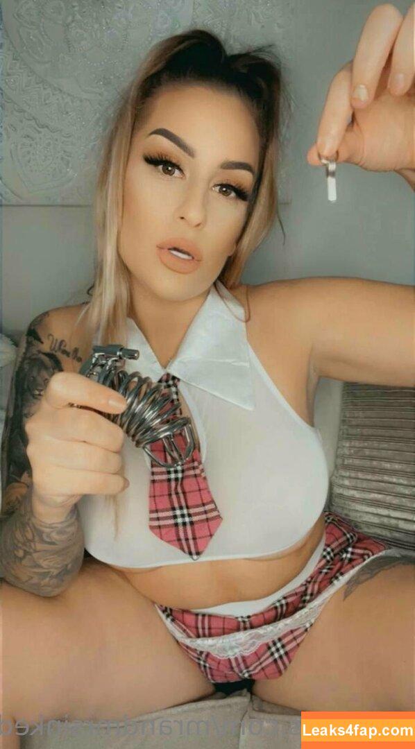 crueldomme / _crueldomme_ leaked photo photo #0103