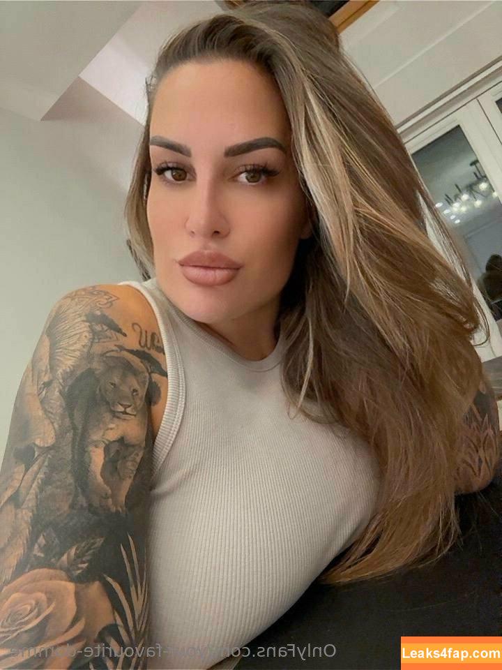 crueldomme / _crueldomme_ leaked photo photo #0127