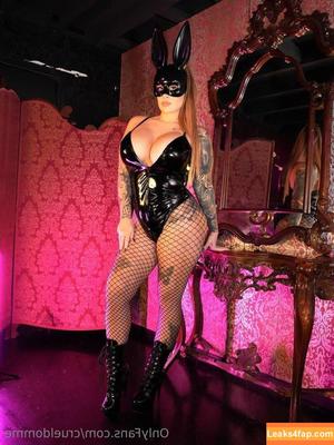 crueldomme photo #0088
