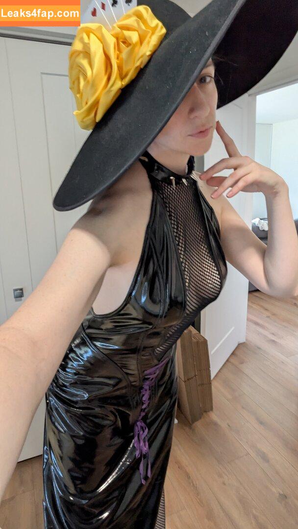 CrystAAHHL free nudes