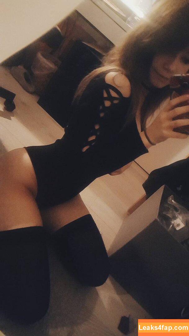 Csillabu leaked photo photo #0050