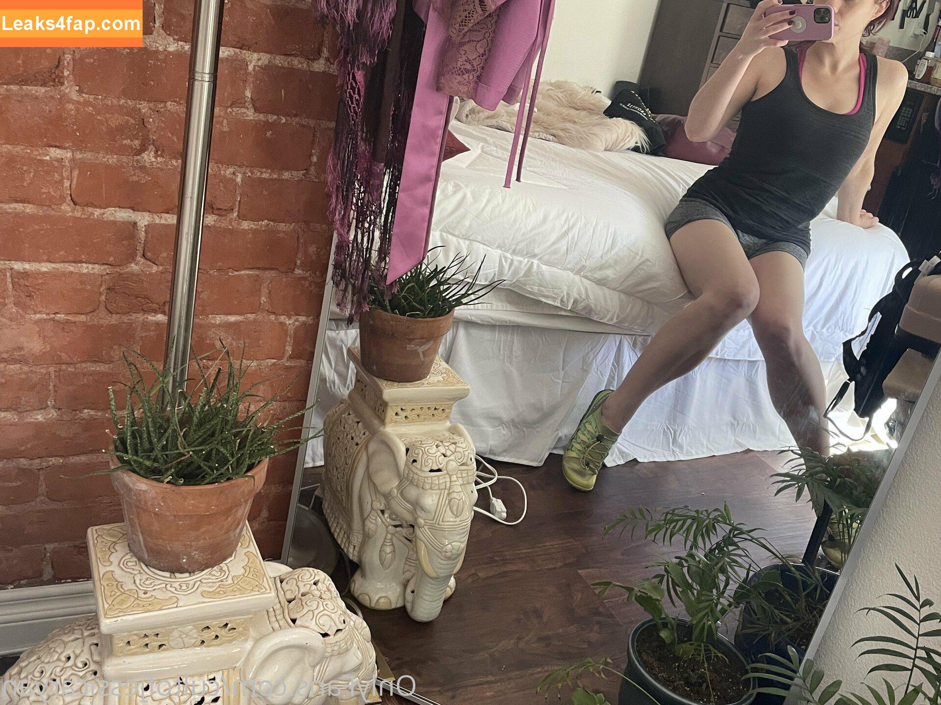 cultofjess /  leaked photo photo #0055
