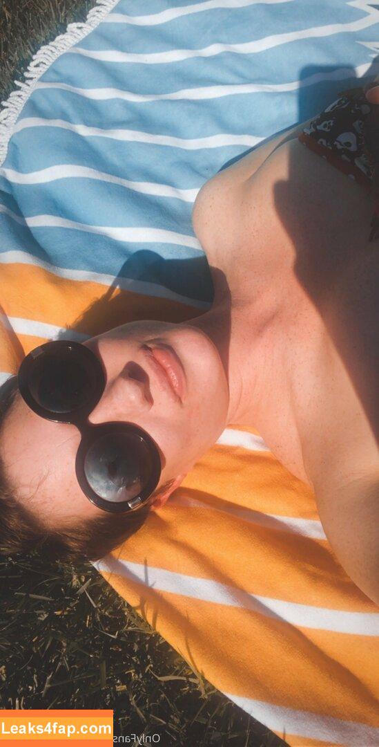 cultofjess /  leaked photo photo #0142