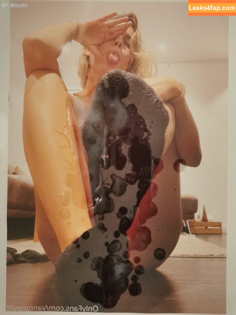 Cum Tributes / nikasofie leaked photo photo #0303