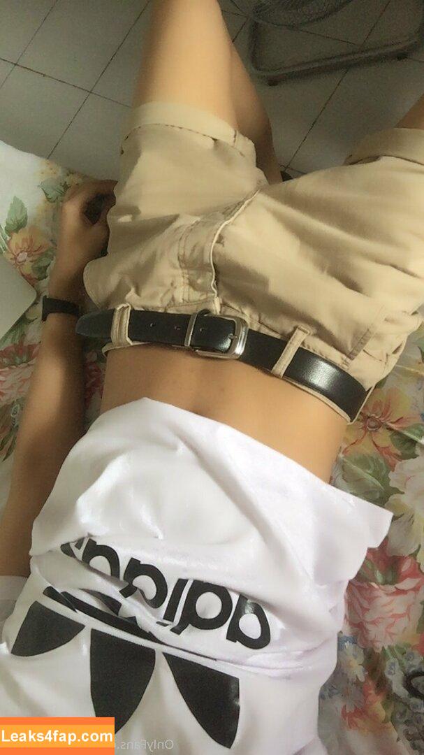 cumdumplittle /  leaked photo photo #0112