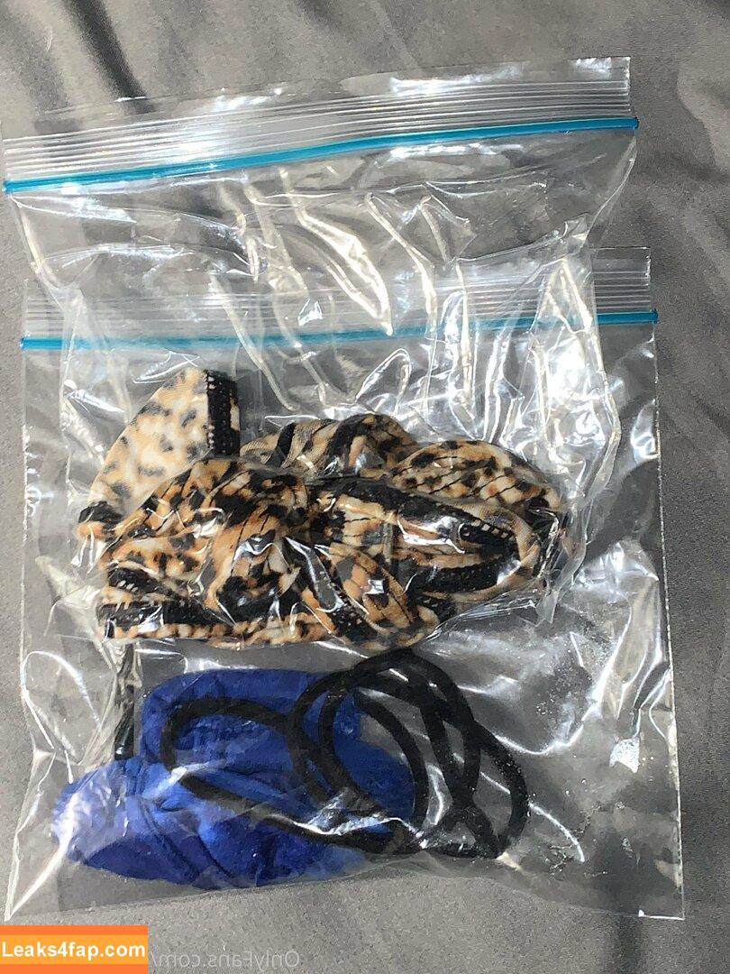 cumdumplittle /  leaked photo photo #0118