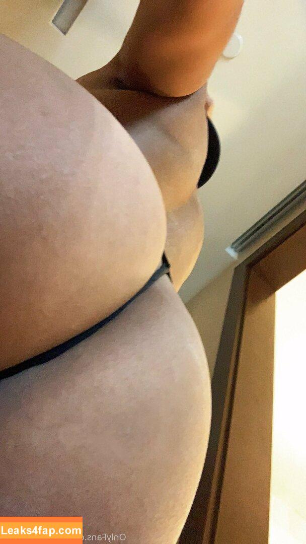 cumdumplittle /  leaked photo photo #0206