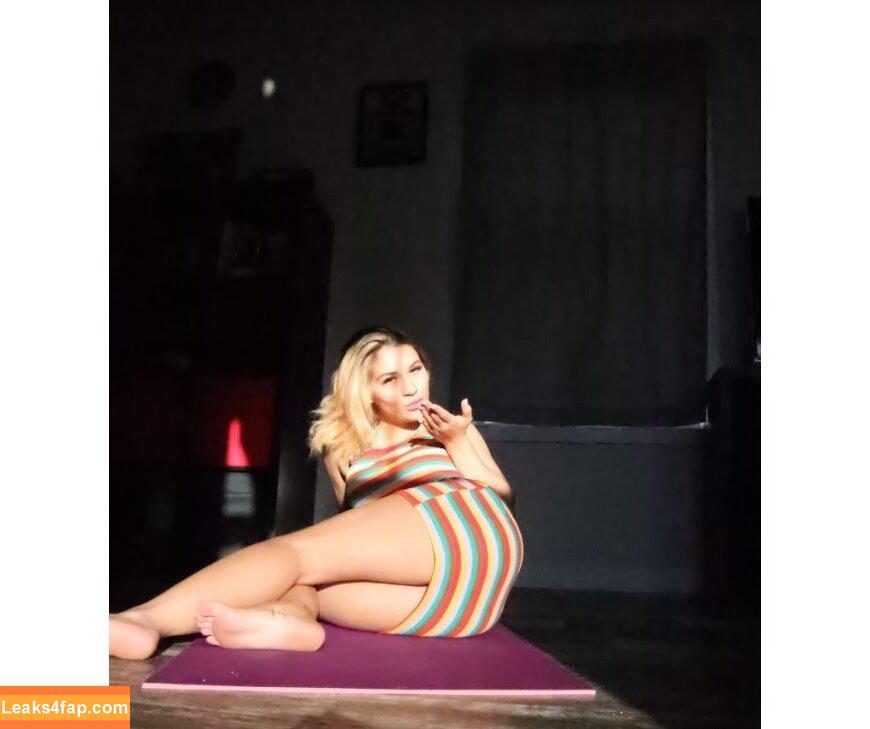 cupofcarli / carli / carlibel leaked photo photo #0151
