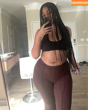 Curvy Goddesses photo #1859