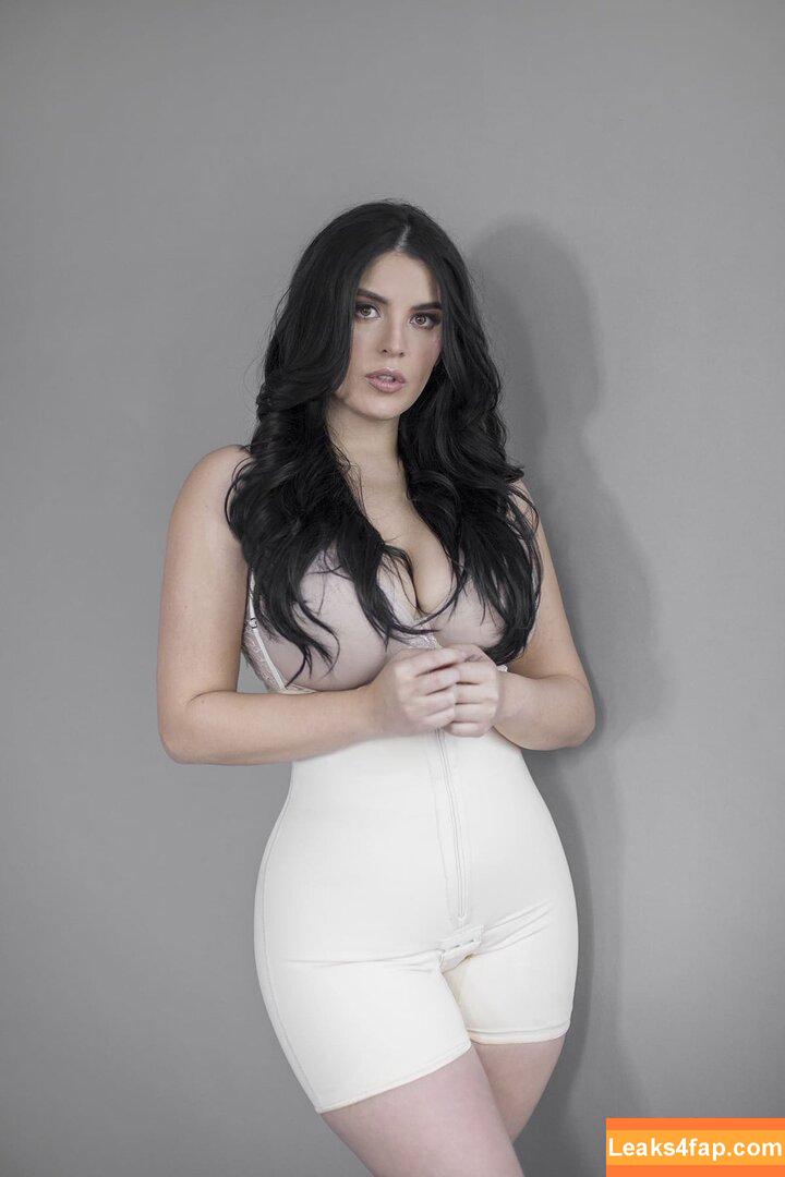 Curvy Zelma /  leaked photo photo #0011