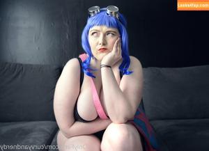 Curvyandnerdy photo #0011