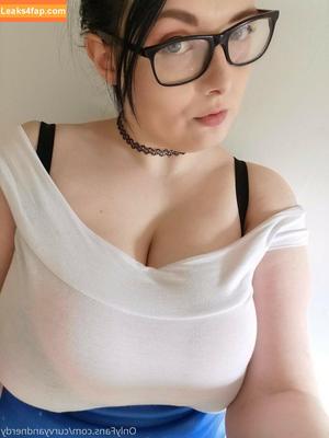 Curvyandnerdy photo #0159