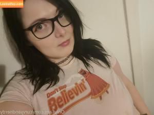 Curvyandnerdy photo #0203