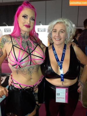 Curvyanni photo #0073