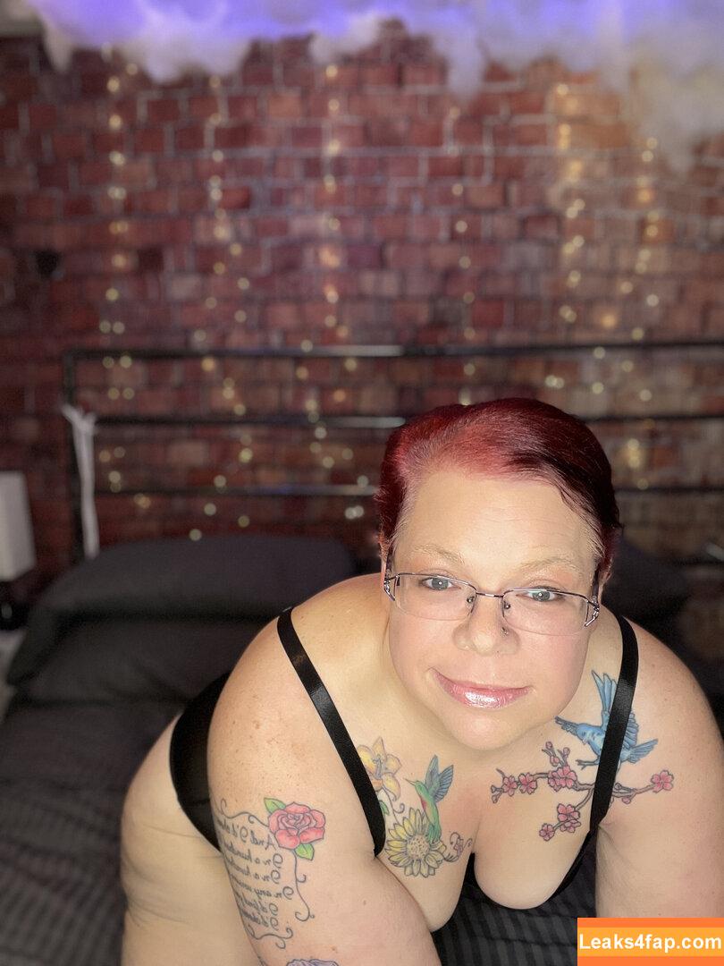 curvyheathersneakpeek /  слитое фото фото #0008