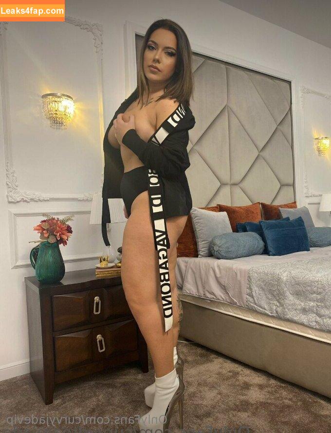 curvyjadevip /  leaked photo photo #0044