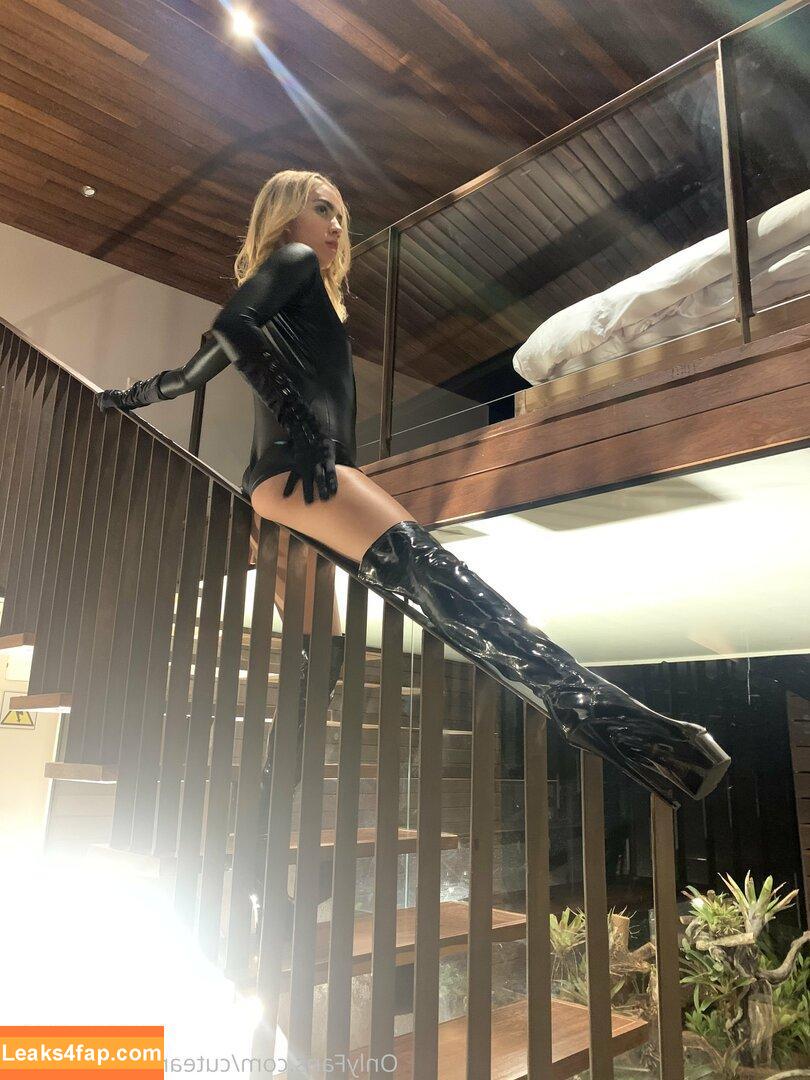 cuteanddesesperate / camcountry leaked photo photo #0026