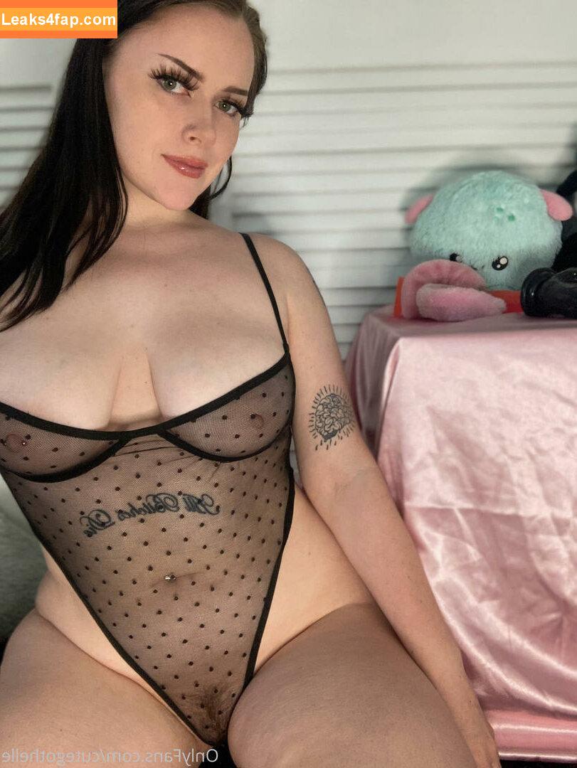 cutegothelle / Elleliciousxxx / babygoth / emma1998 leaked photo photo #0042