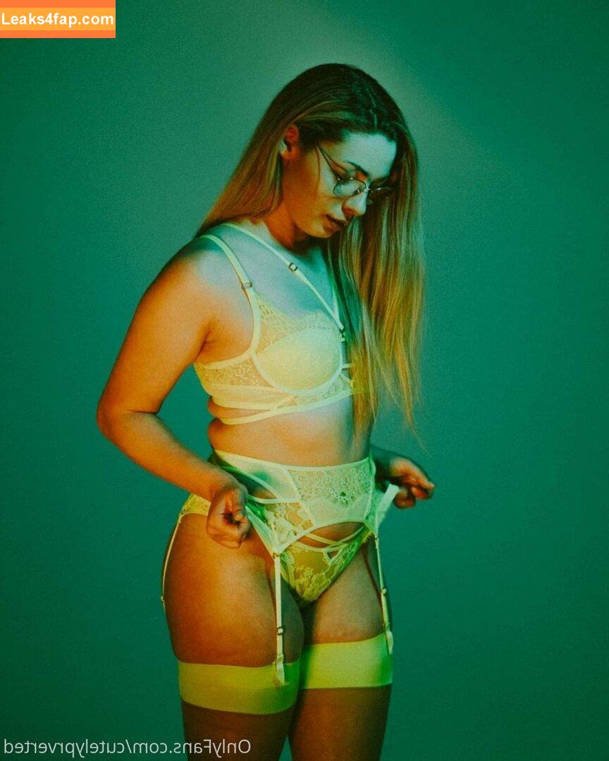 cutelyprverted /  leaked photo photo #0019