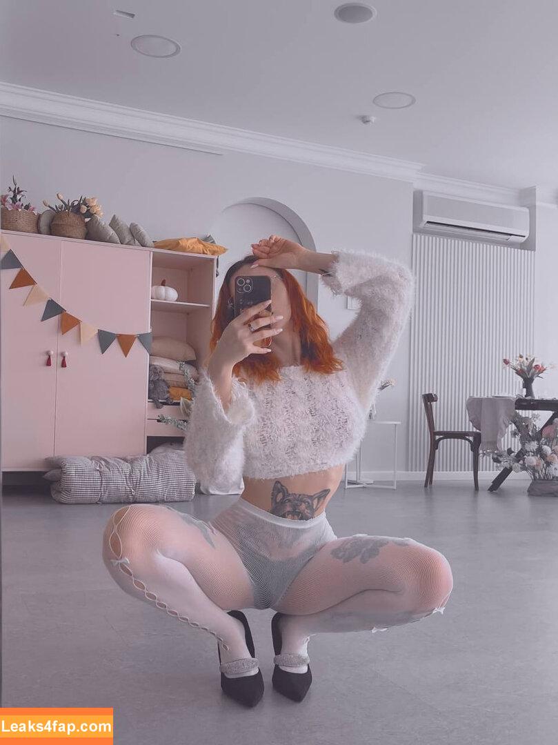 cutemeow / pingvingoritvogne leaked photo photo #0131