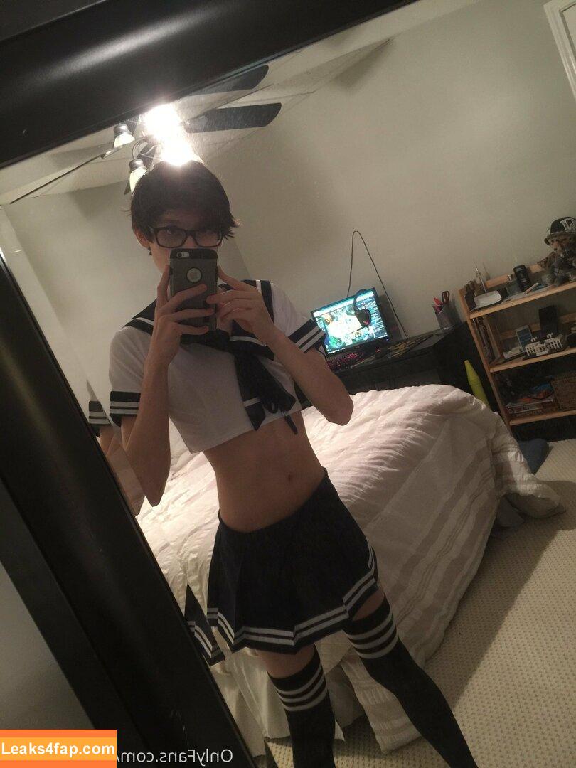 cutesyfemboy /  leaked photo photo #0297