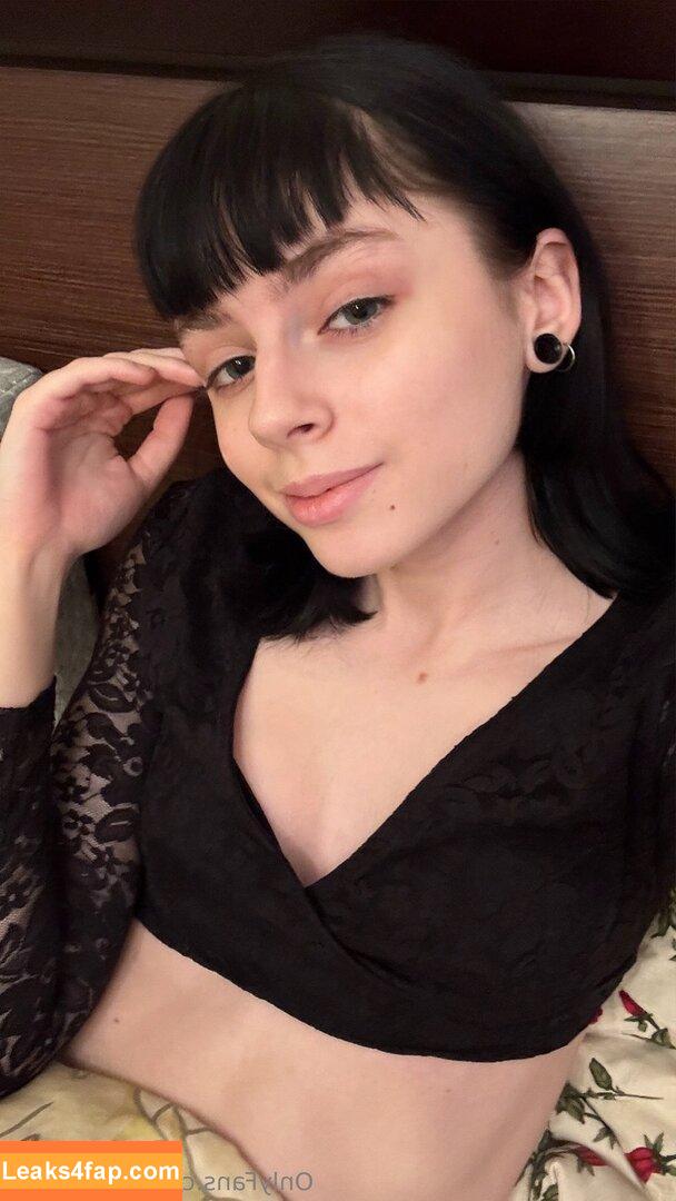 cutie_vladi / katyavladykina leaked photo photo #0123