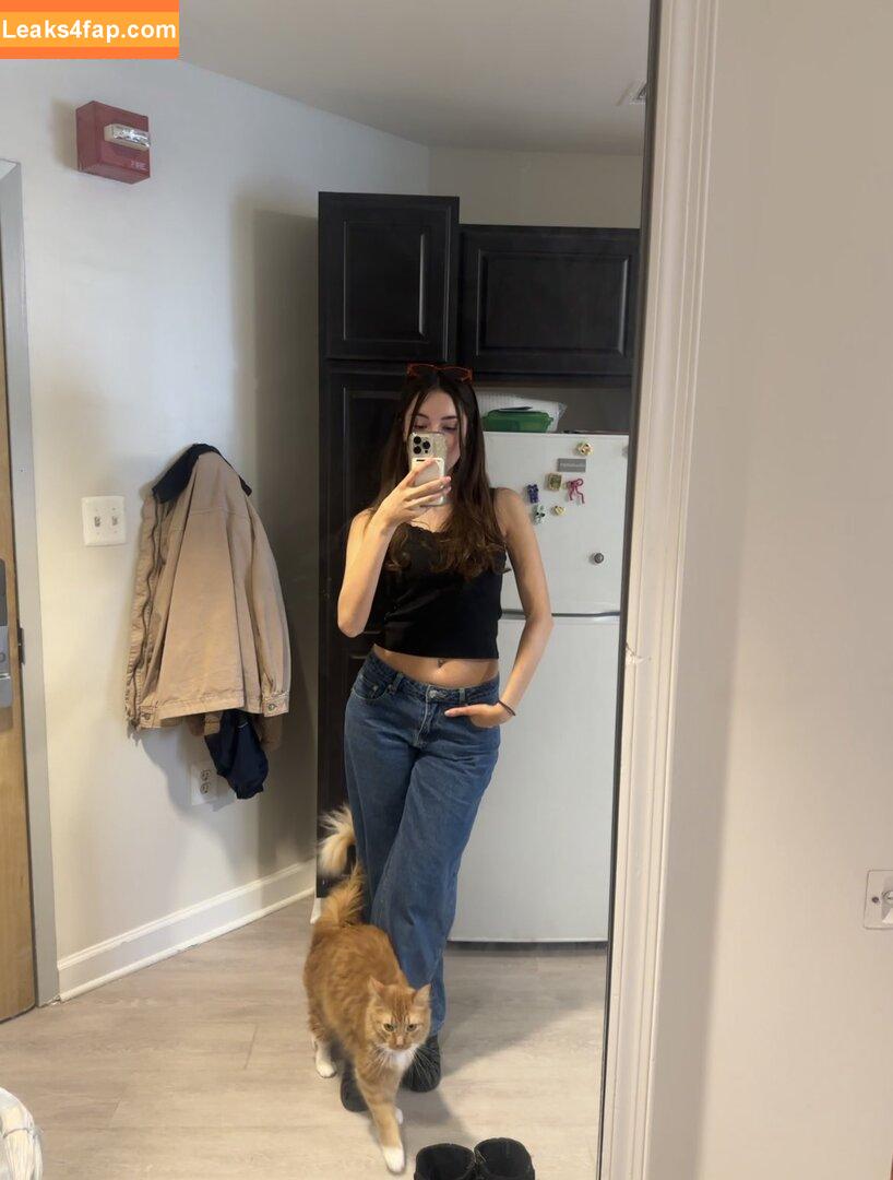 cutiegurlk8 /  leaked photo photo #0022
