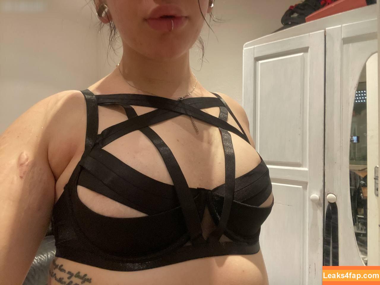 Cxmshotface / rebeccacambria_free / shitboxblondie / shitboxmommy leaked photo photo #0075