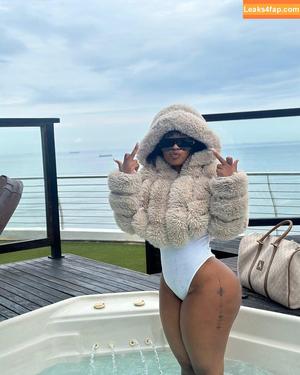 Cyan Boujee photo #0018