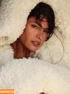 Cynthia Senek photo #0067