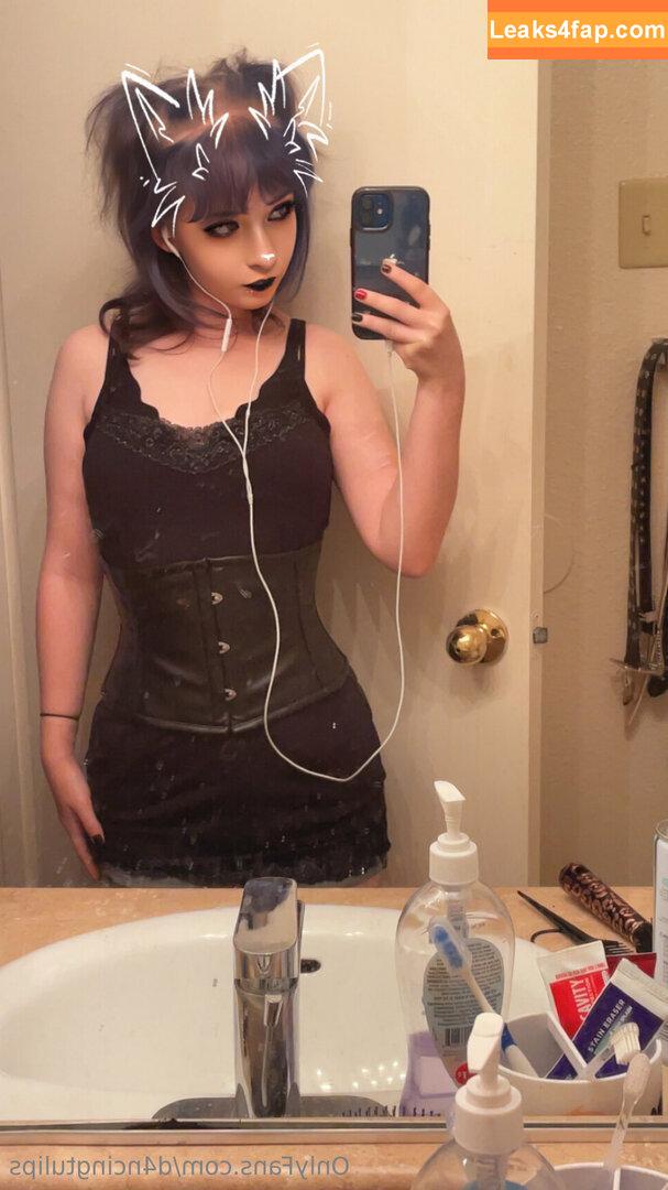 d4ncingtulips /  leaked photo photo #0003