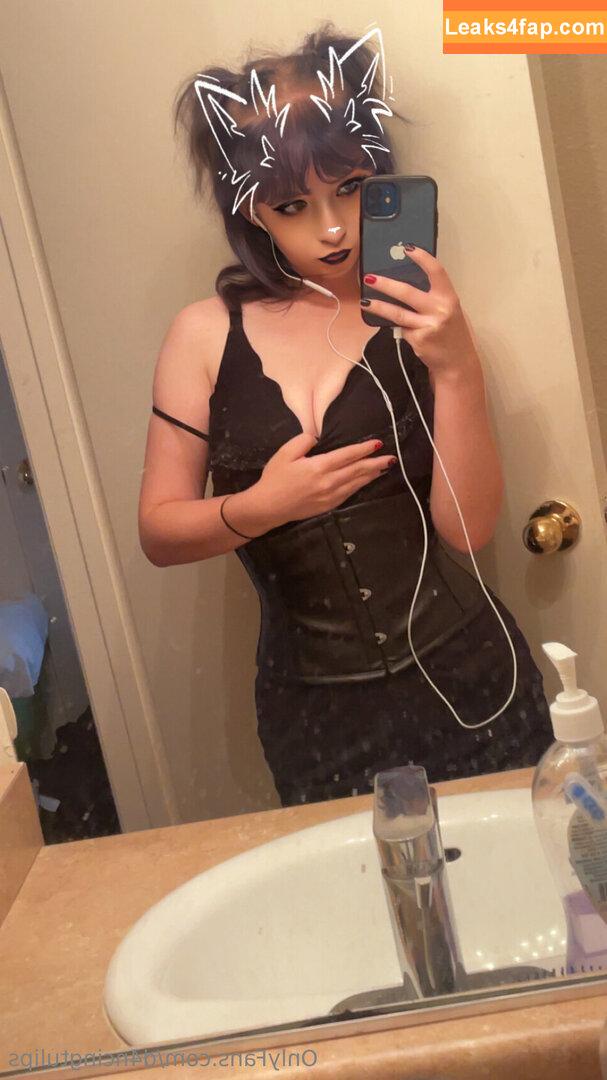d4ncingtulips /  leaked photo photo #0005