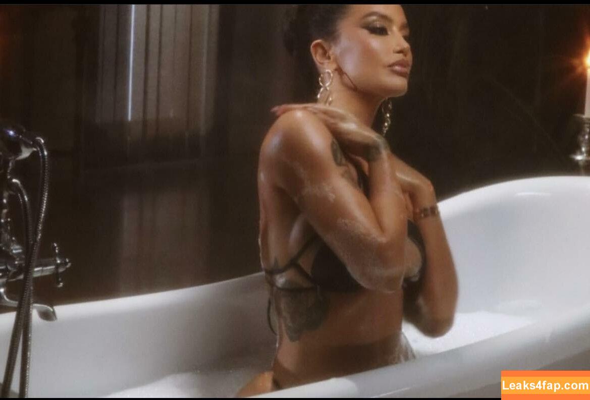 Dafina Zeqiri /  leaked photo photo #0007