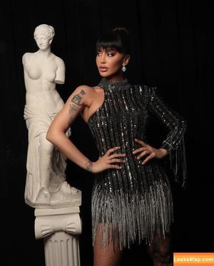 Dafina Zeqiri photo #0001