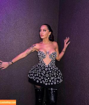 Dafina Zeqiri photo #0003