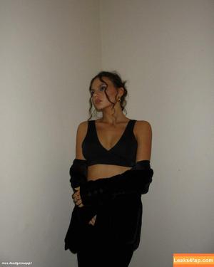 Dafne Kee photo #0006