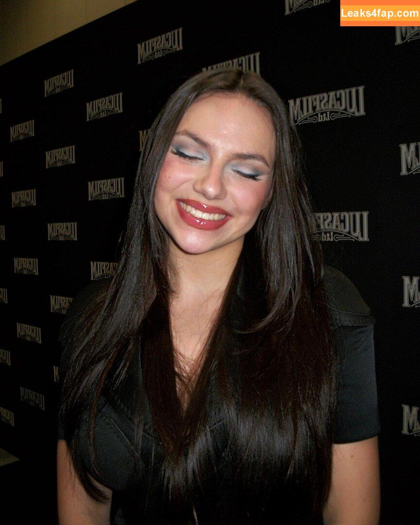Dafne Keen / dafnekeen / lauradafne93 leaked photo photo #0049
